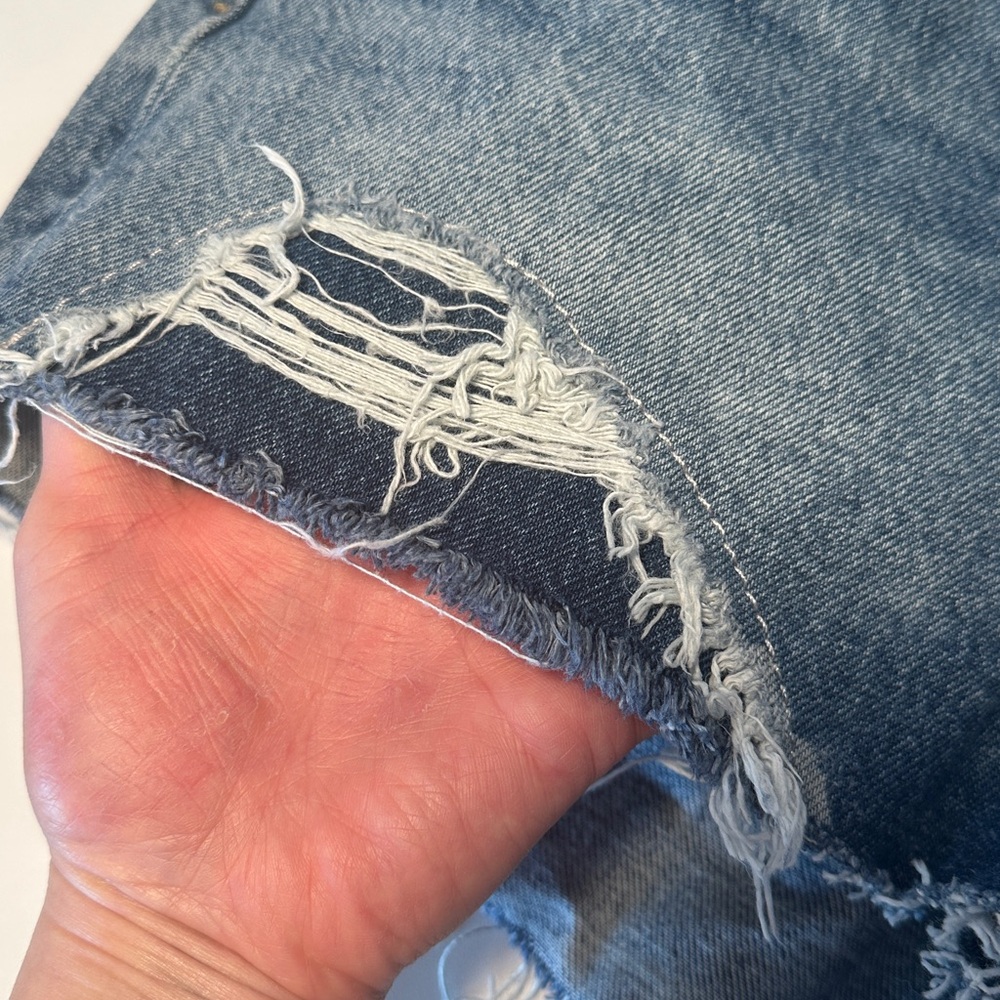 Levi's 501s Blue Distressed Jean Shorts 28 - Picture 8 of 9
